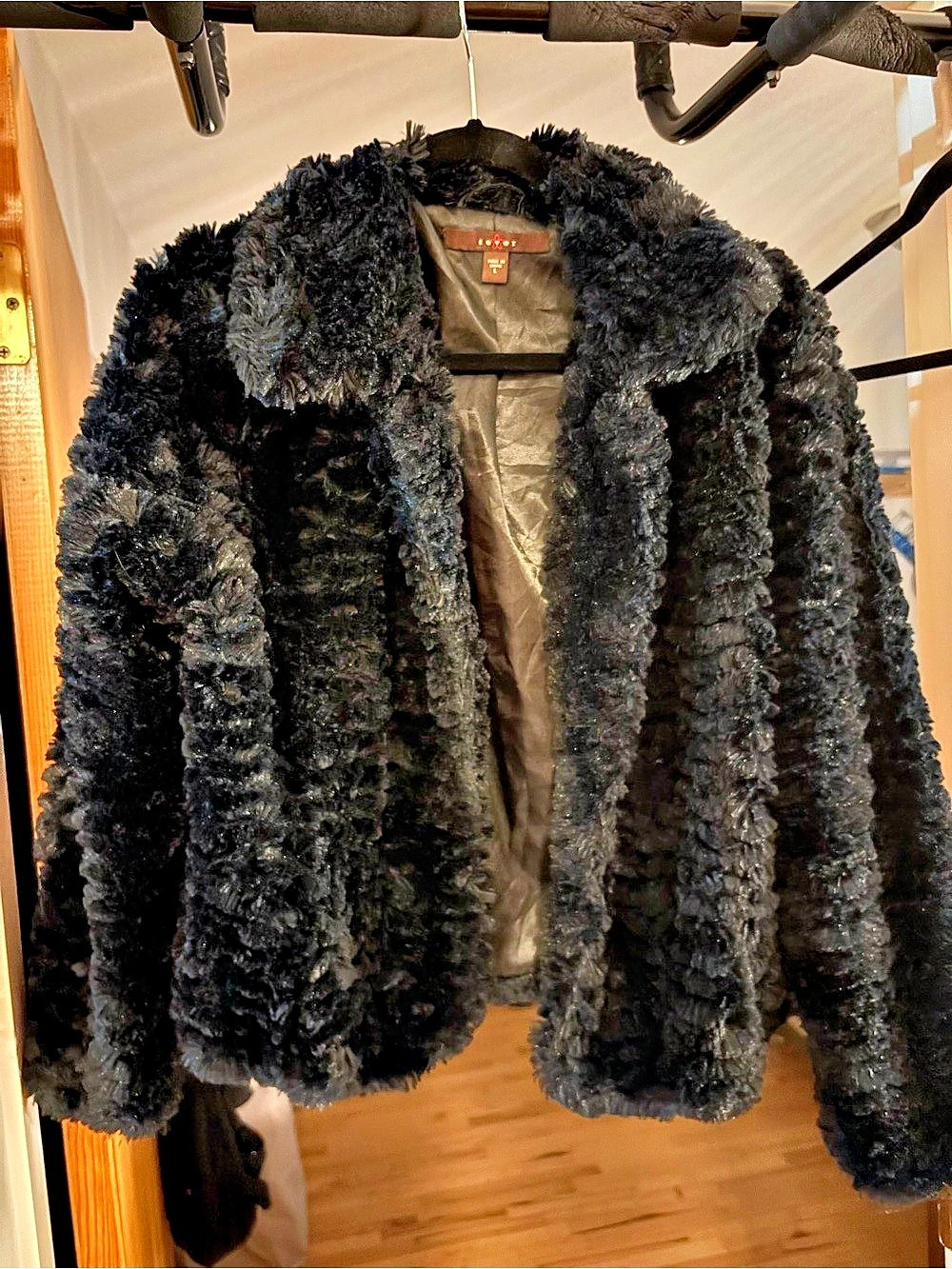Fever Faux Fur Jacket in Black Size Large Like New